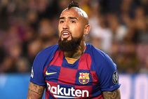 Arturo Vidal Very Happy Barcelona Inter Links