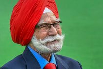 Hockey Legend Balbir Singh Senior Cremated With Full State Honours