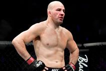 Ufc Fight Night 171 Results Teixeira Dominates Smith To Extend Winning Streak