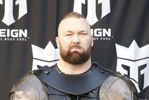 The Mountain Game Of Thrones Actor Breaks World Record With 501kg Deadlift Hafthor Bjornsson
