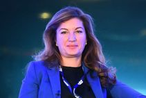 Coronavirus West Ham Vice Chairman Karren Brady Premier League Clubs Afford Without Stars
