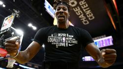 Dwight Howard Hasnt Made Decision On Playing Agent