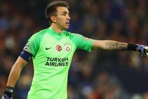 Galatasaray Fernando Muslera Broken Leg