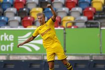 Fortuna Dusseldorf 0 1 Borussia Dortmund Last Gasp Haaland Header Keeps Bayern S Champaign On Ice