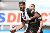 Newcastle United 3 0 Sheffield United Joelinton Ends Drought As Magpies Soar Towards Safety