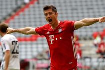 Bayern Munich 3 1 Freiburg Record Breaking Lewandowski Inspires Champions
