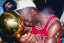 On This Day In Sport Jordans First Of Six Finals Glory For Lakers And Warriors