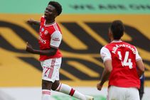 Wolves 0 2 Arsenal Saka Lacazette Strike Blow In Battle For Europe