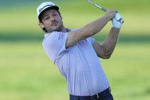 Doc Redman Three Tied For Lead Rocket Mortgage Classic
