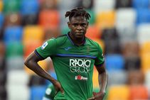 Duvan Zapata Goal Atalanta Goalscoring Feat Three Players 15 Goals