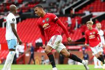 Manchester United 1 1 West Ham Solskjaer S Side Into Top Four And Hammers Safe