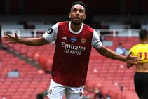 Arsenal 3 2 Watford Aubameyang Strikes Twice As Hornets Go Down