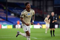 Man Utd Boost Champions League Hopes Win Over Crystal Palace