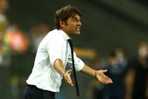 Conte Future In Doubt Former Inter President Clings To Hope Of Coach Staying