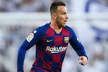 Arthur In Emotional Farewell To Barcelona I M Leaving My Home