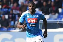Koulibaly Man Utd Man City Psg Napoli Transfer News