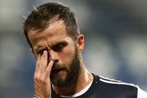 Barcelona Confirm Miralem Pjanic Tested Positive Covid 