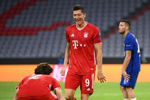 Robert Lewandowski Not Interested Cristiano Ronaldo Record Barcelona