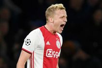 Van Der Sar Backs Van De Beek To Flourish At Man Utd In Emotional Open Letter