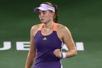 Wta Internazionali Ditalia Rybakina Shrugs Off Jet Lag Revenge On Ekaterina Alexandrova