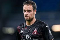 Fiorentina Sign Former Milan Midfielder Giacomo Bonaventura