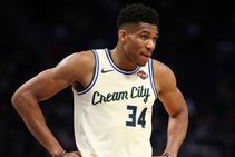 Giannis Antetokounmpo Nba Mvp Milwaukee Bucks