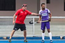 Six Recovered Covid 19 Men S Hockey Players Have Integrated With Team Says Coach Graham Reid