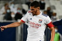 Lyon Haven T Received Offers For Aouar Or Depay Juninho