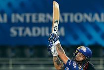 Rohit Sharma Pats Kieron Pollard Ishan Kishan For Keeping Mumbai Indians In The Match