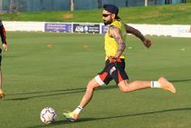 Ipl 2020 Harry Kane Lauds Kohli S Skills The Rcb Skipper Responds