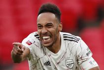 Breaking News Aubameyang Signs New Arsenal Deal