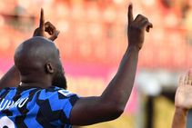 Benevento 2 5 Inter Lukaku At The Double In Nerazzurri Rout