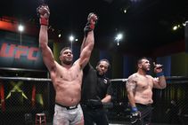 Ufc Vegas 9 Results Overeem Cements Top Heavyweight Status With Tko Victory Over Sakai