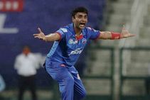 Ipl 2020 Amit Mishra Of Delhi Capitals Bhuvneshwar Kumar Of Sunrisers Hyderabad Ruled Out With Inj