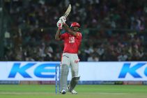 Ipl 2020 Kings Xi Punjab S Chris Gayle Becomes First Batsman To Score 10000 T20 Runs In Fours Sixes
