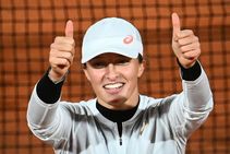 French Open 2020 Swiatek Into Semi Finals Ends Trevisan Run At Roland Garros