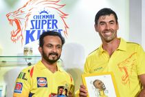 Ipl 2020 Fleming Jumps To Jadhav S Defence