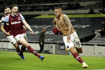 Tottenham West Ham Manuel Lanzini Stunner Seals Remarkable Hammers Comeback