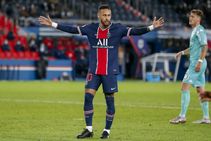 Paris Saint Germain Angers Neymar Double 6 1 Win