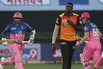 Ipl 2020 Rr Vs Srh Match 40 Jason Holder Picks Up Three To Restrict Rajasthan Royals To 154 