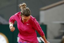 French Open 2020 Halep Avenges 2019 Loss Anisimova In Under An Hour