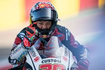 Motogp 2020 Nakagami Clinches Maiden Pole At Teruel Grand Prix