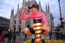 Giro Ditalia Stage 21 Report Geoghegan Hart Latest Ineos Title Grand Tour