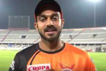 Ipl 2020 Kkr Vs Srh Pitch Holding Up A Bit Vijay Shankar