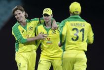 India Vs Australia 1st Odi Report Smith Finch Hundreds Carry Aussies To 66 Run Win