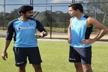 India Vs Australia Jasprit Bumrah Mentors Young Pacers Down Under