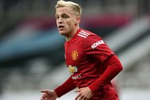 Rumour Has It Juventus Man Utd Van De Beek Liverpool Ajax