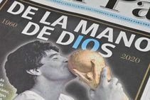 Diego Maradona Dies Newspaper Front Pages Pay Tribute To Argentina Legend