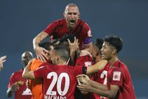 Isl 2020 21 Sylla S Late Strike Helps Neufc Share Spoils With Blasters