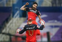 Royal Challengers Bangalore Enter Ipl 2020 Play Offs Captain Kohli Says Team Needs To Be Brave